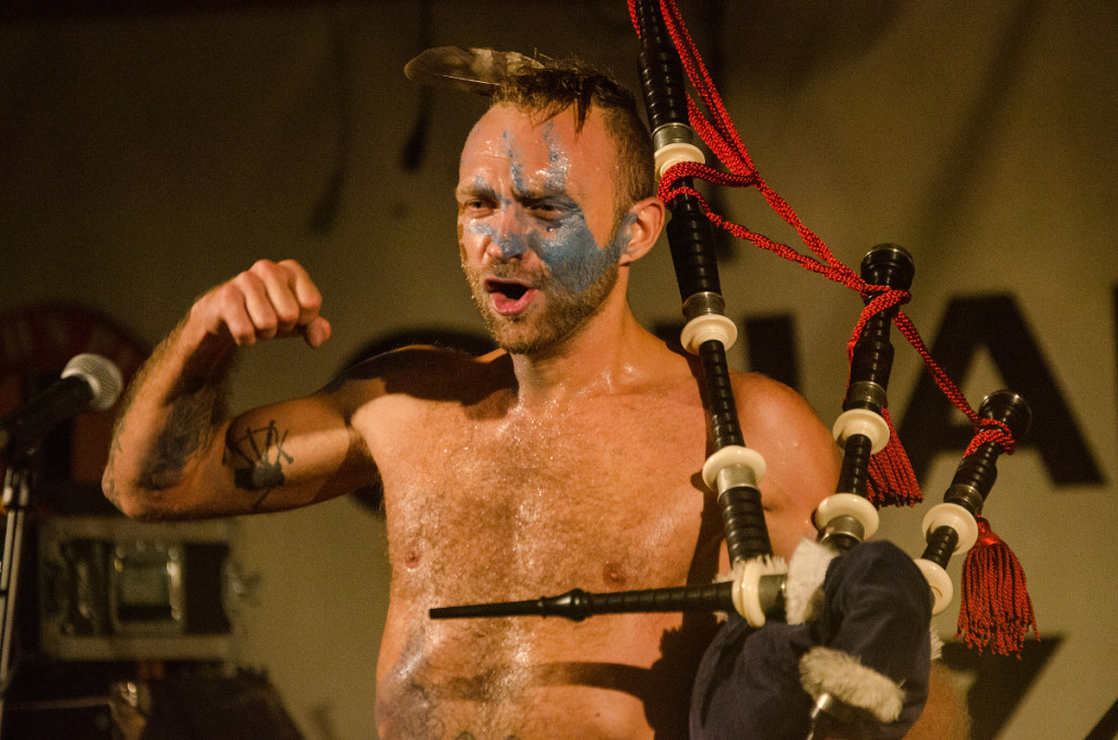 Pipes and Pints v Zach´s Pubu